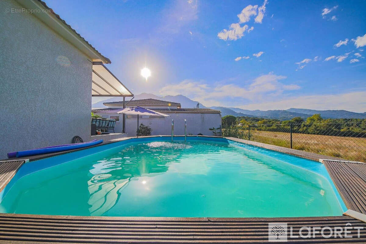 Maison à SANTA-MARIA-POGGIO