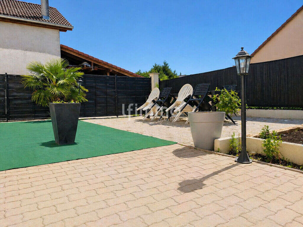Maison 5 pièces à Delle - photo 2
