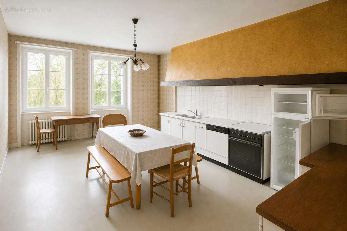 Maison à CHAMPAGNAC-LA-RIVIERE