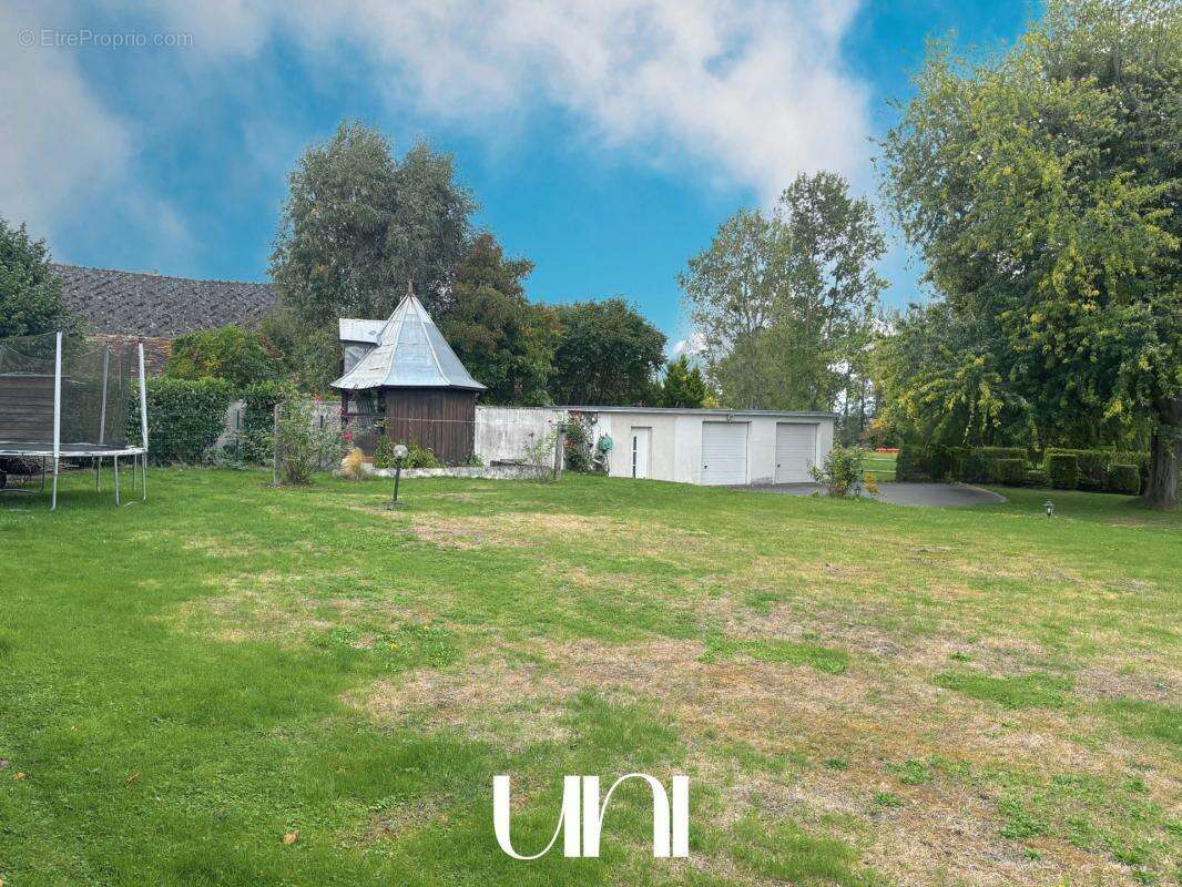 Maison à MEZIDON-CANON