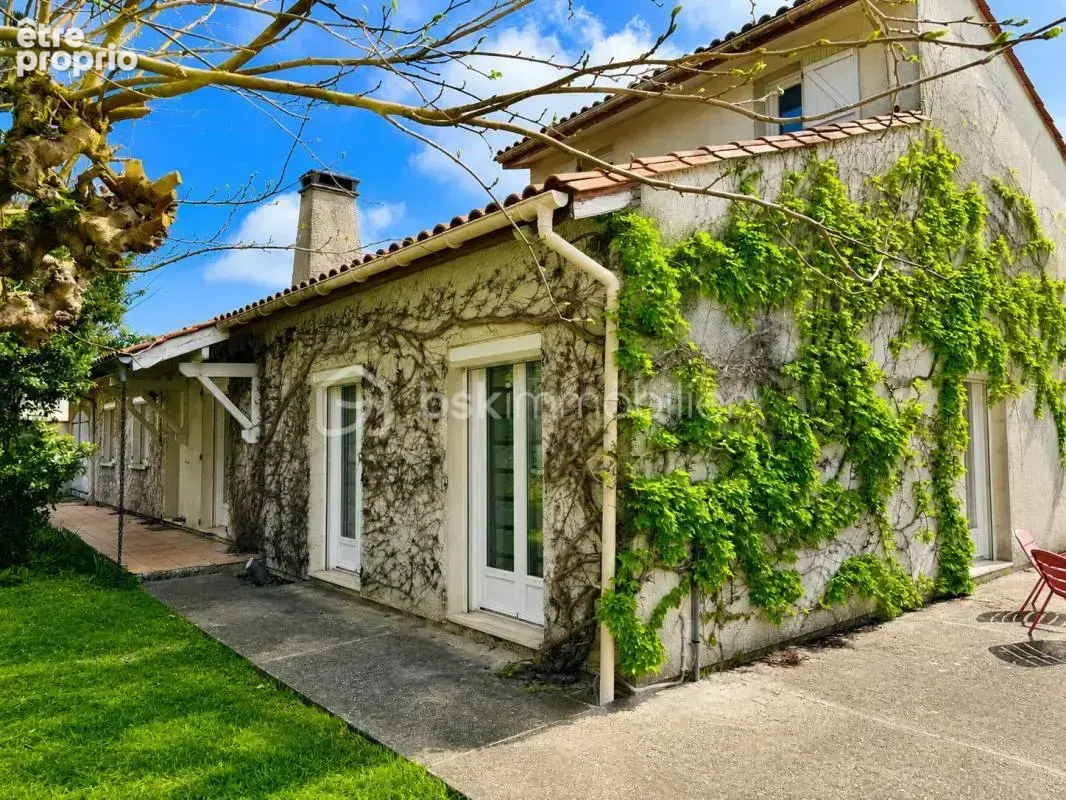 Maison à SAINT-QUENTIN-DE-BARON