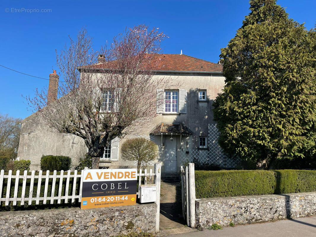 Photo 1 - Maison à LA FERTE-GAUCHER