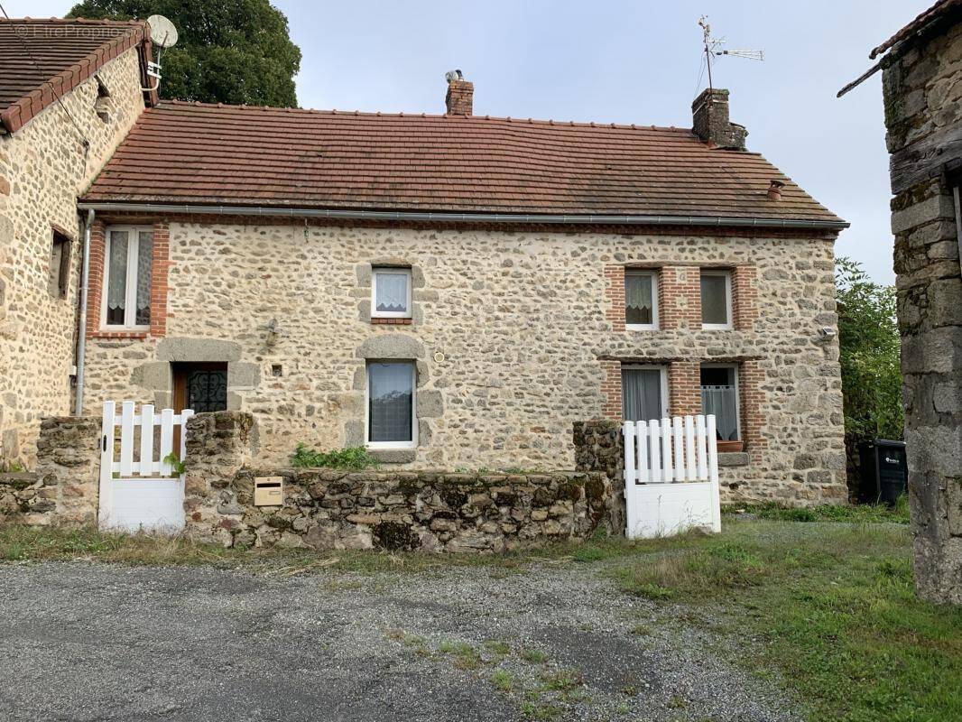 Maison à SAINT-VAURY