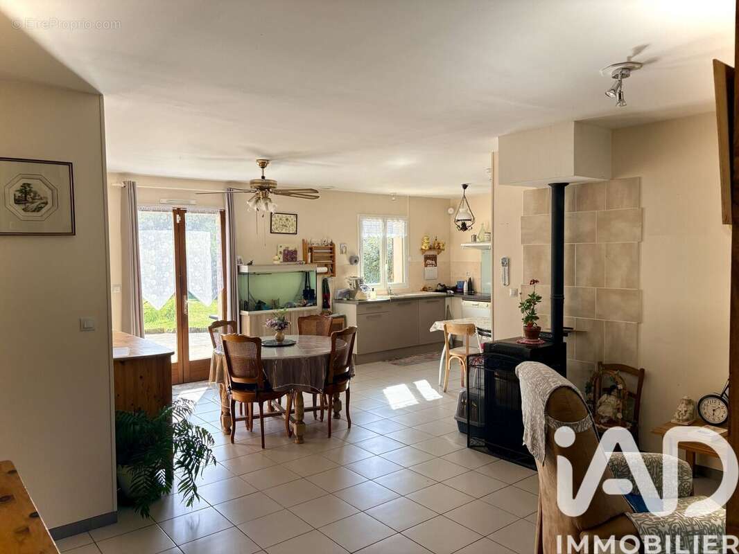 Maison 92 m² à Saint-Florent-Sur-Cher  - photo 4