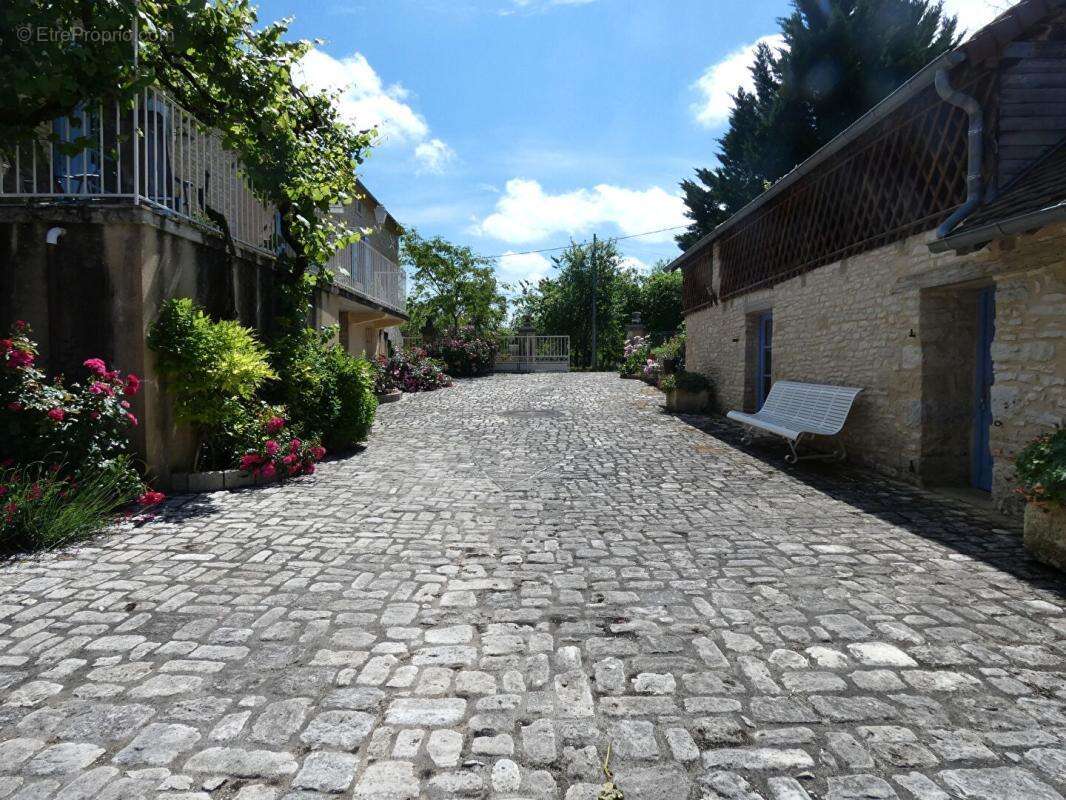 Maison125 m2 / 3 chambres / grange / terrain 4225m² - photo 7