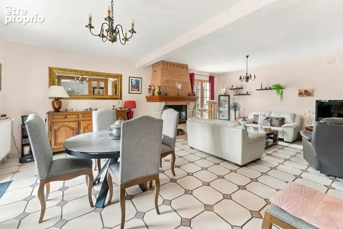 Maison de 5 pièces de 160 m² à Saint-Pierre-lès-Elbeuf - photo 3
