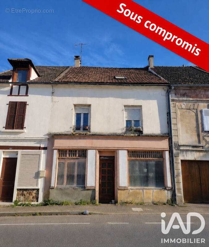 Photo 1 - Maison à NOGENT-L'ARTAUD