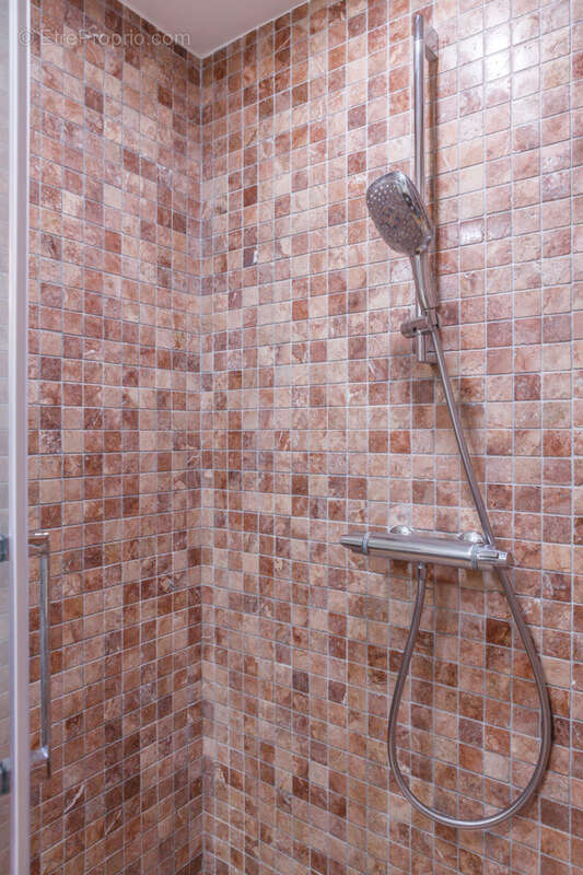 Maison à MONTMERLE-SUR-SAONE