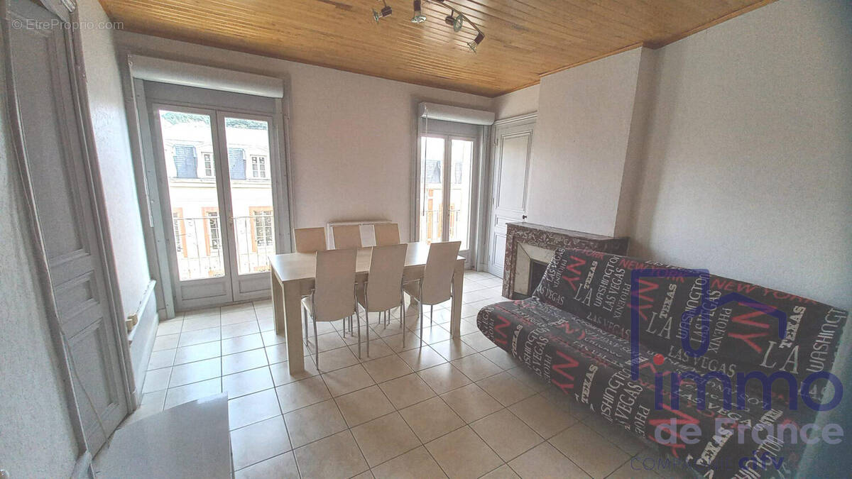 Appartement à SAINT-ETIENNE