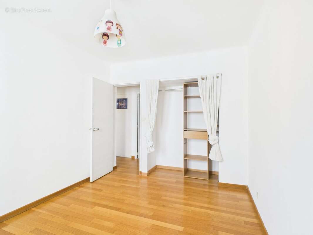 Commerce 91 m² à Avignon  - photo 6
