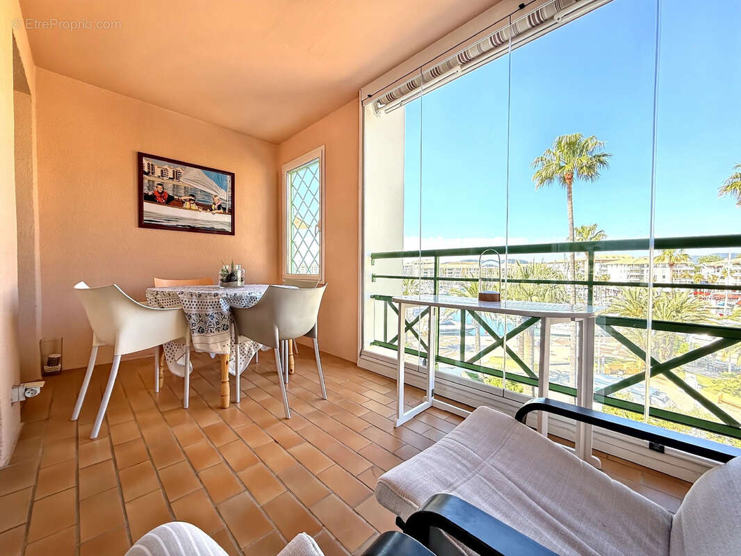 Appartement à FREJUS