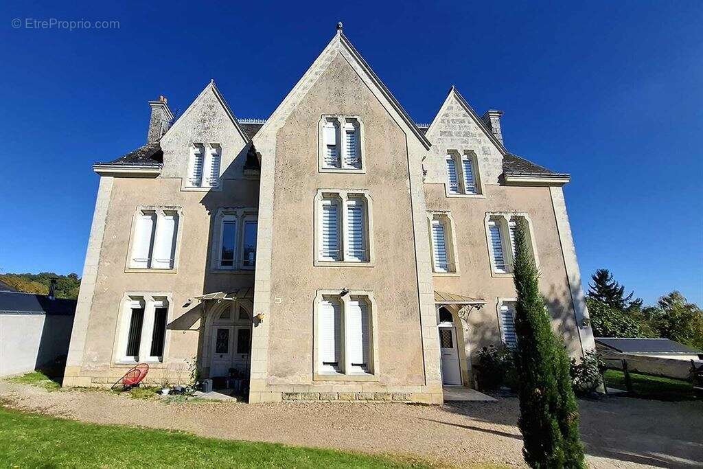 Maison à CRAVANT-LES-COTEAUX