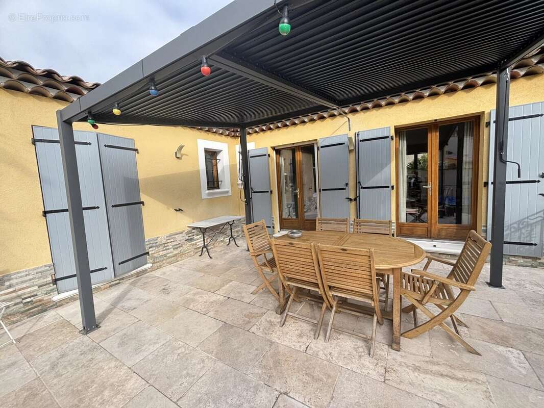 Maison à FIGANIERES