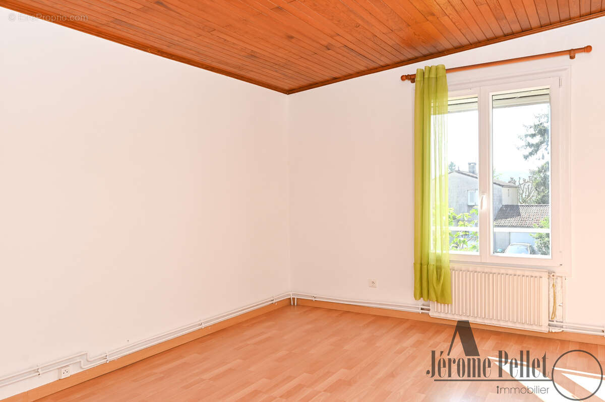 Maison à COMMUNAY
