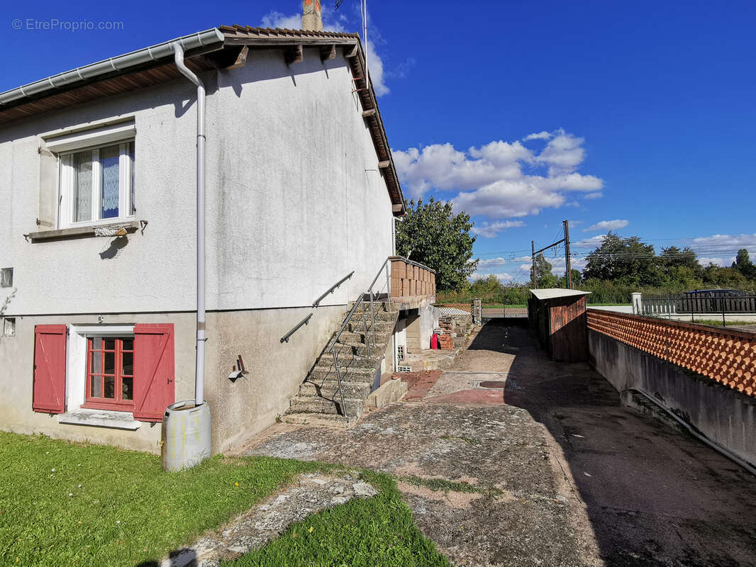 Maison à SAINT-MARTIN-DU-TERTRE