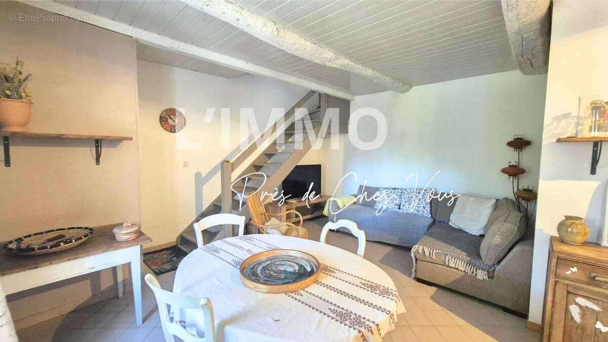 Maison à LA DESTROUSSE