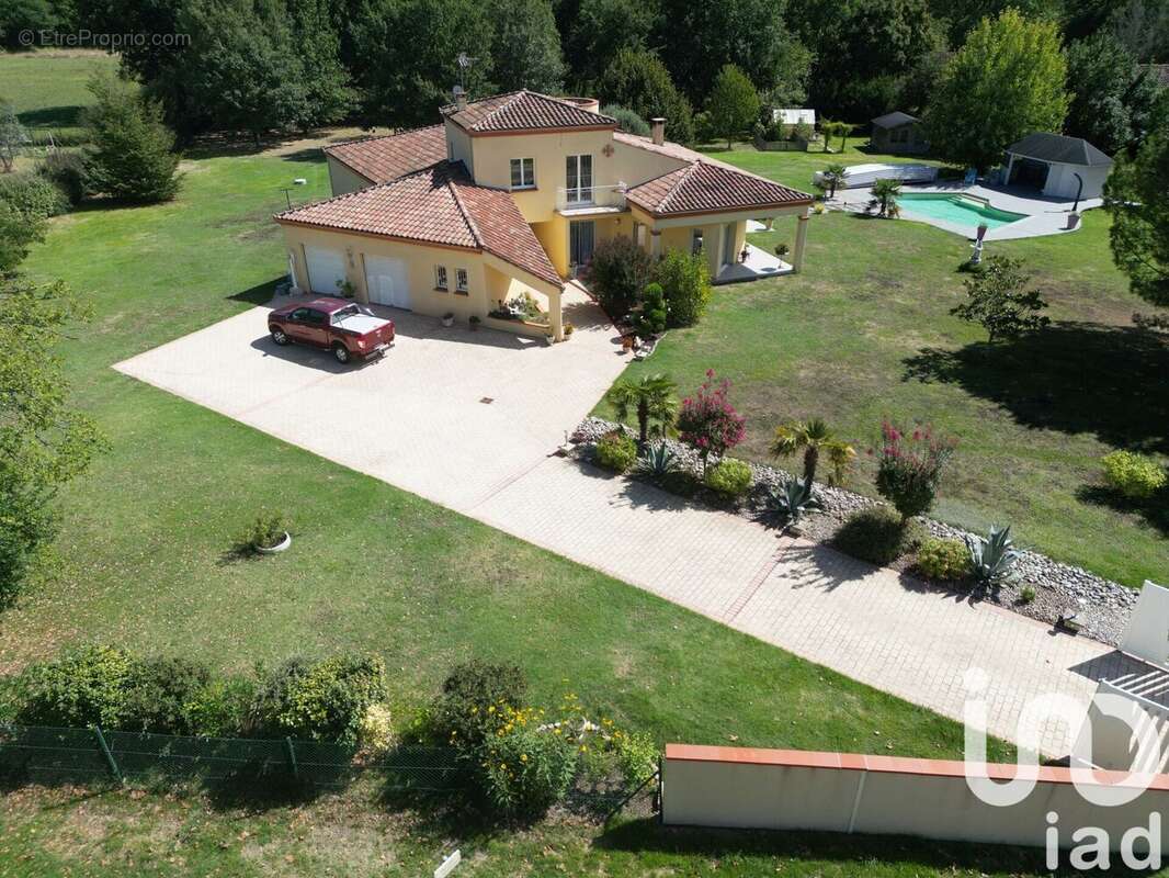 Maison 243 m² à Lempaut  - photo 3