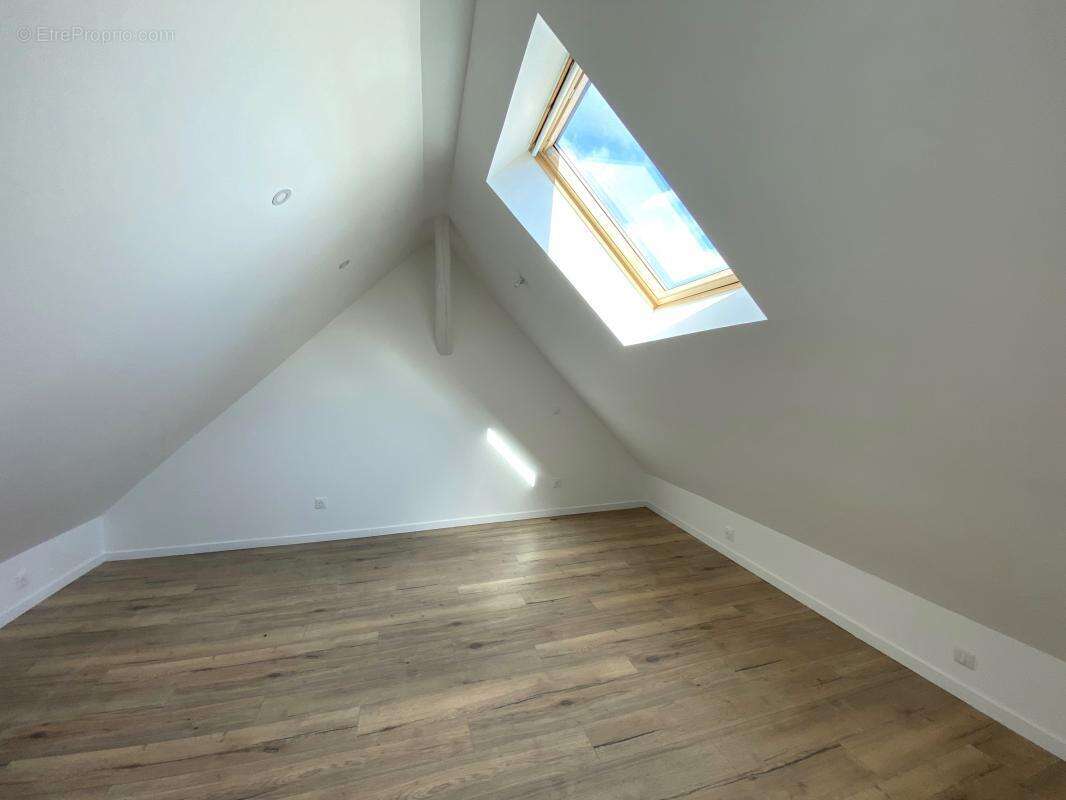 Maison à ROSNY-SUR-SEINE