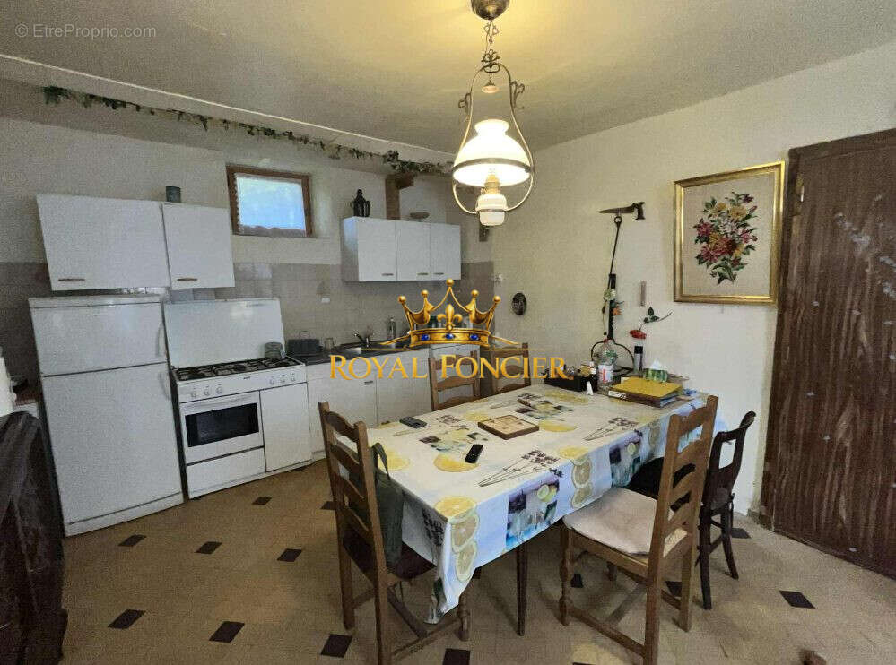 Maison 84 m² à Yzeures-Sur-Creuse  - photo 3