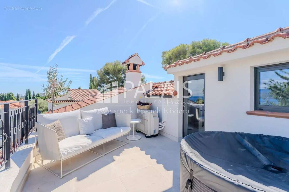 Maison à ROQUEBRUNE-CAP-MARTIN