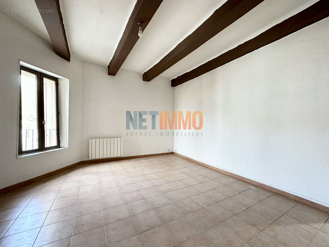 Appartement à MILHAUD