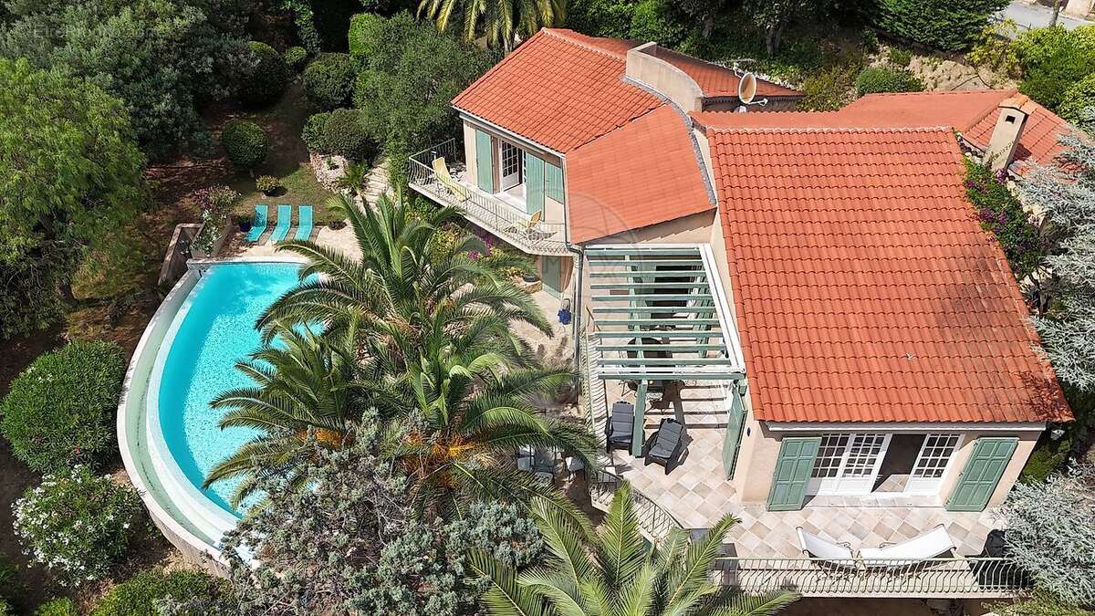 Maison à THEOULE-SUR-MER