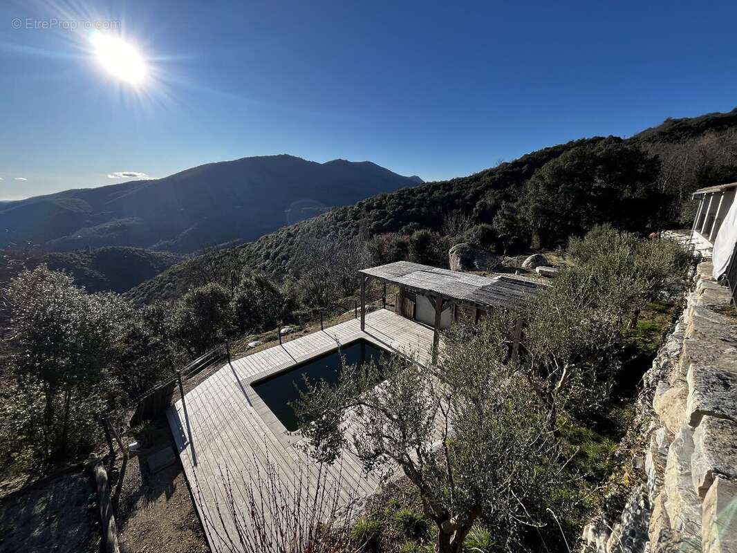 Maison à CROS