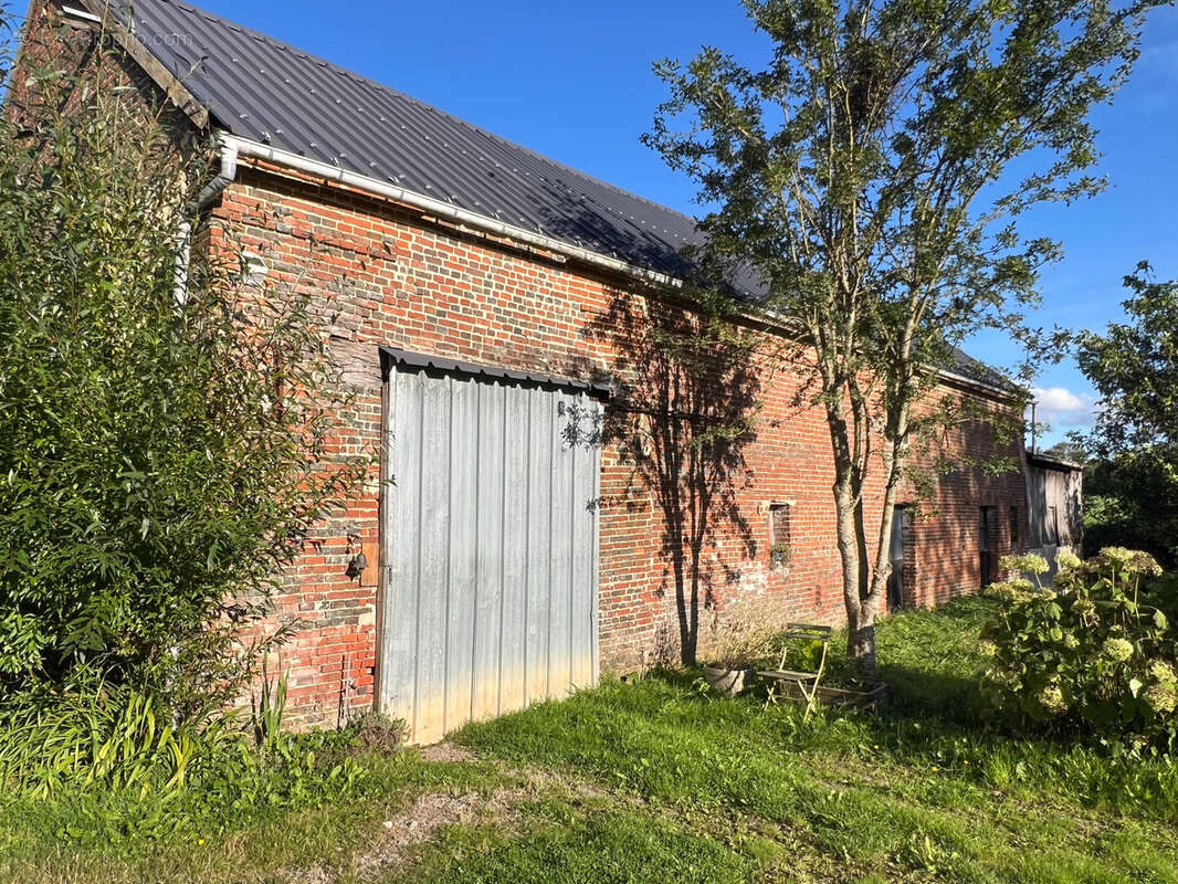 Maison de maître au fond d'une allée au calme avec annexes - photo 30
