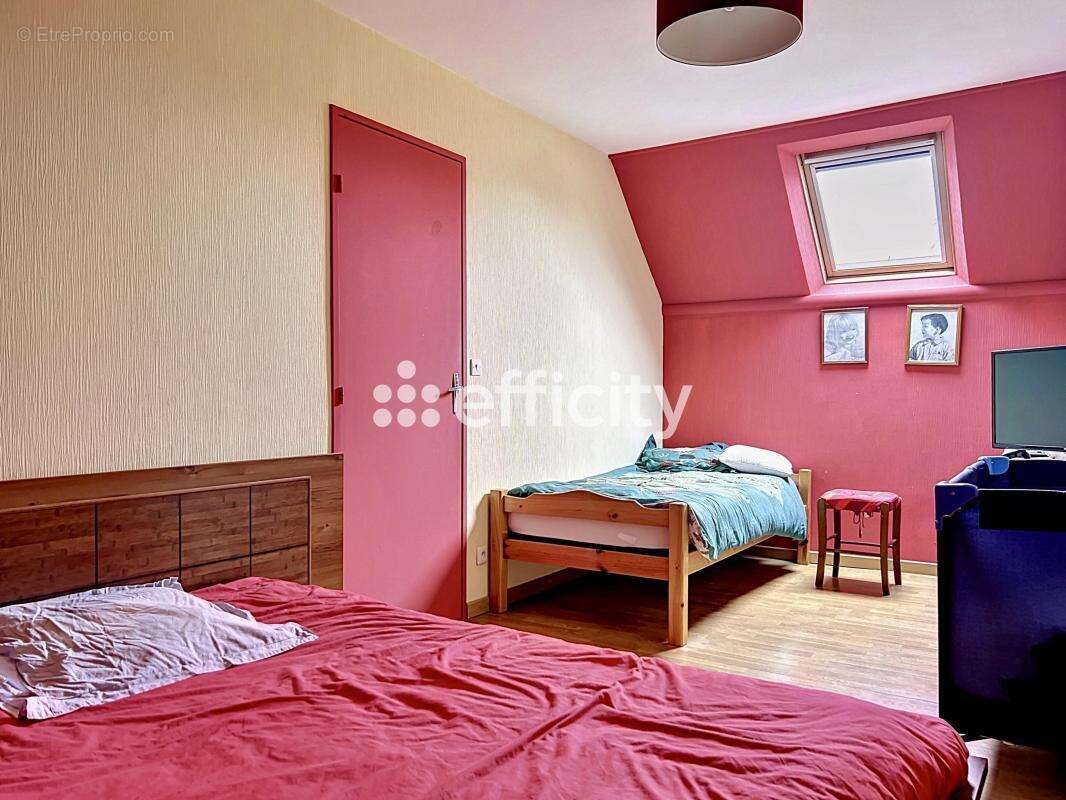 Maison 126 m² à Blere  - photo 12