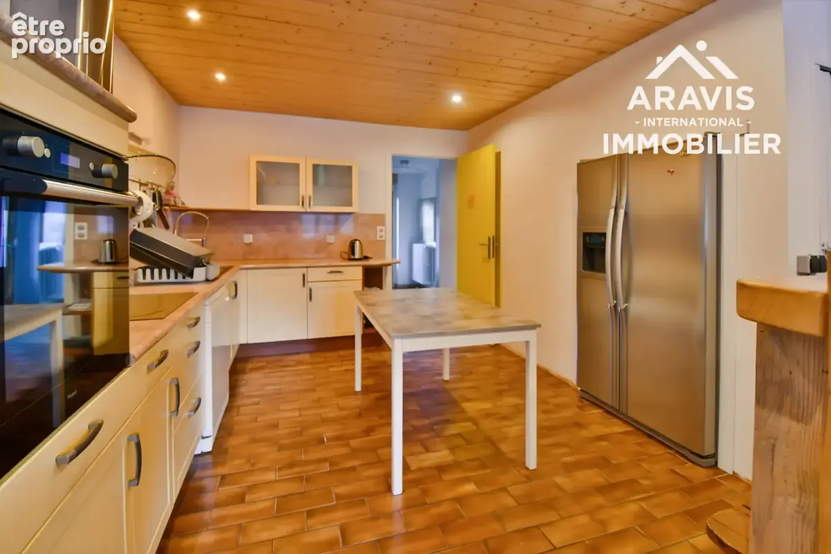 Grand appartement à réaménager - photo 5