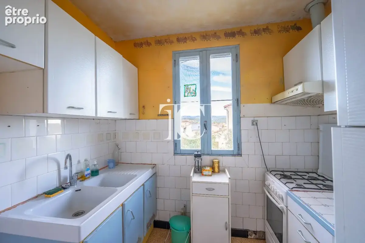 Maison 2 chambres 1702m² de terrain centre village - photo 9