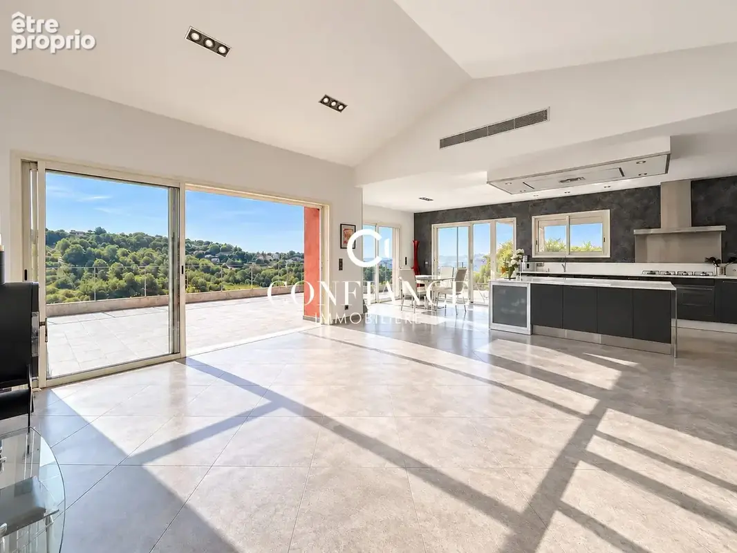 Maison 4 pièces 146 m² à vendre à Nice (06200) - photo 3