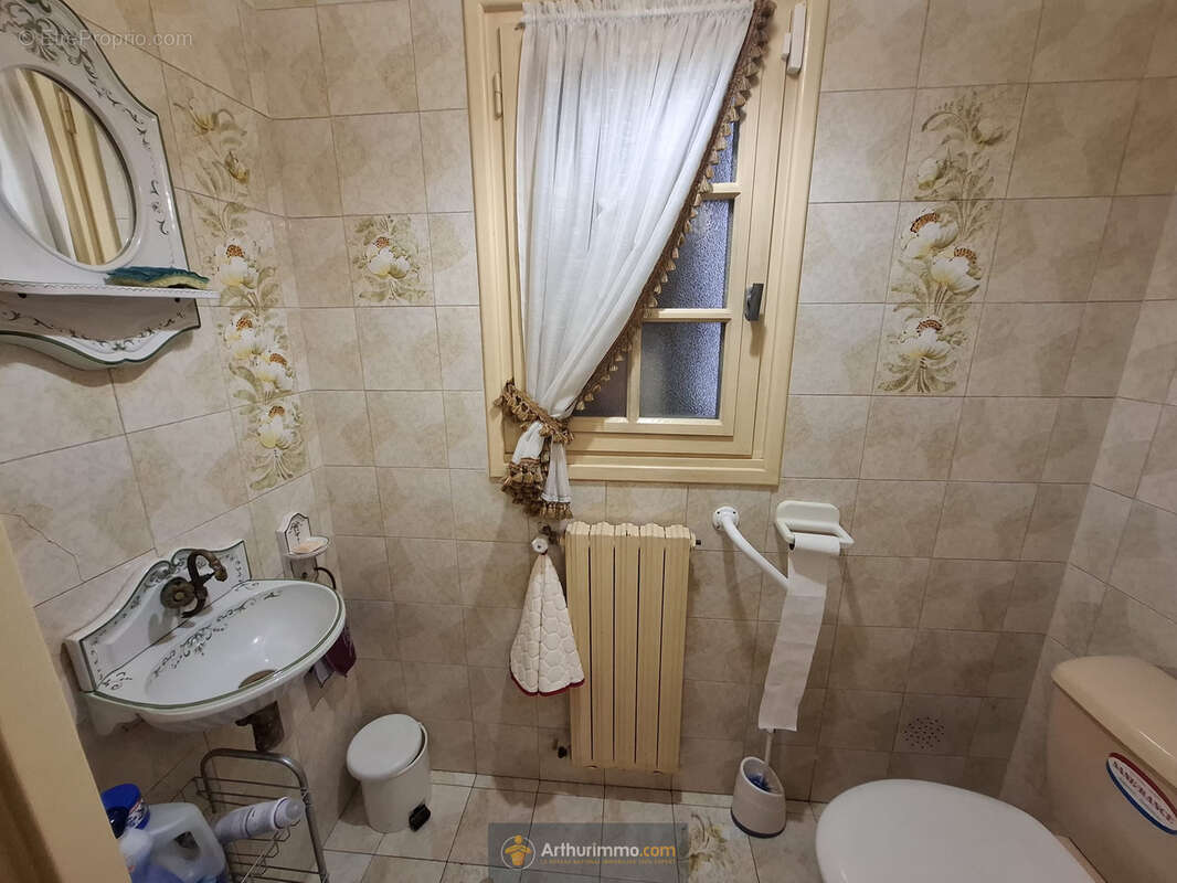 Maison à SERRIS