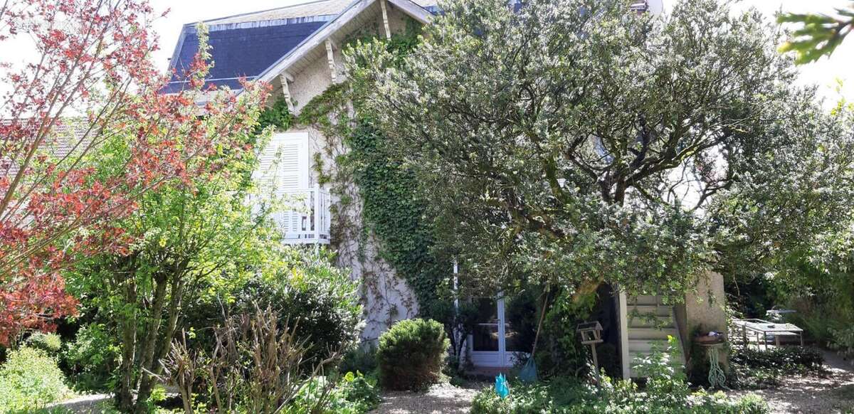 348 0000, baisse de prix, maison de maître, mirebeau-sur-beze - photo 2
