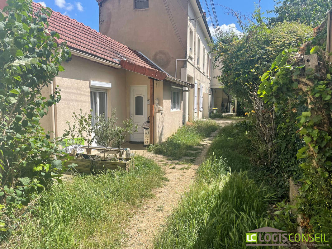 Appartement à CHATILLON