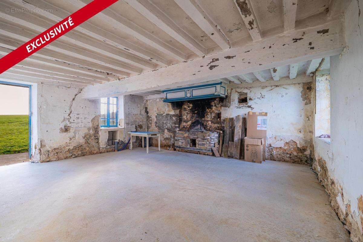 Maison à FRESNAY-SUR-SARTHE