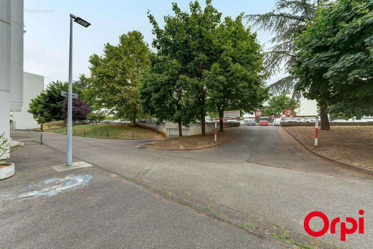 Appartement à VENISSIEUX