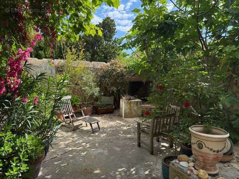 Maison à MONTREDON-DES-CORBIERES