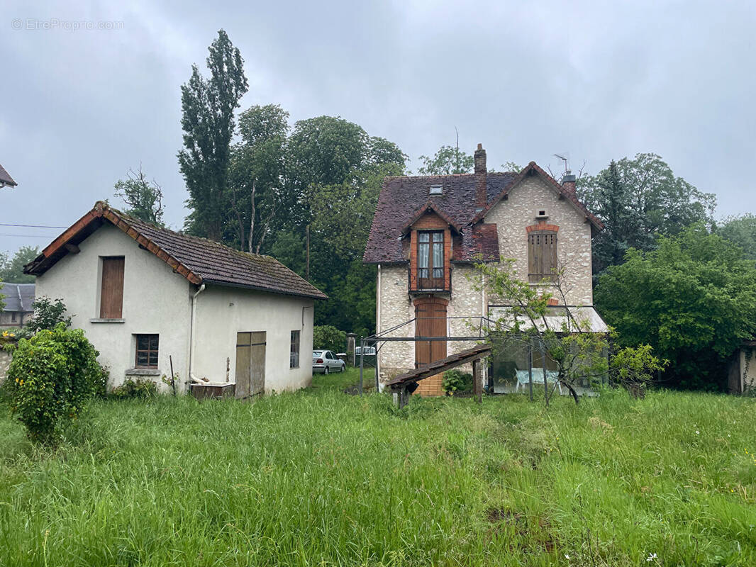 Maison à BETON-BAZOCHES