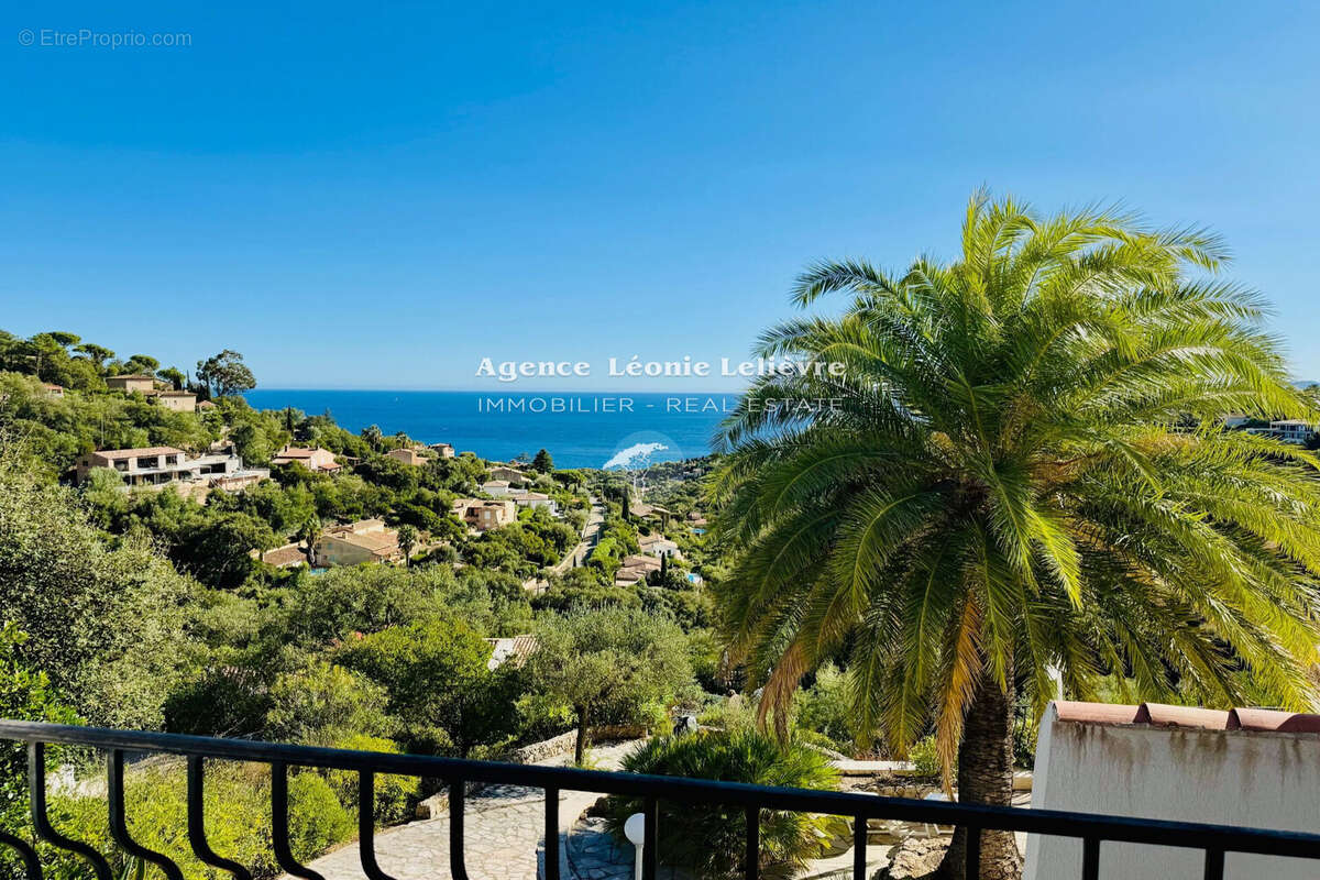 Maison à LES ISSAMBRES