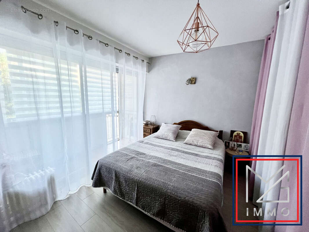 Appartement à SIX-FOURS-LES-PLAGES