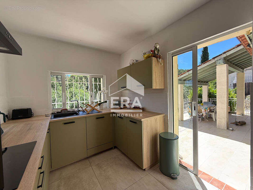 Maison à SAINT-MAXIMIN-LA-SAINTE-BAUME