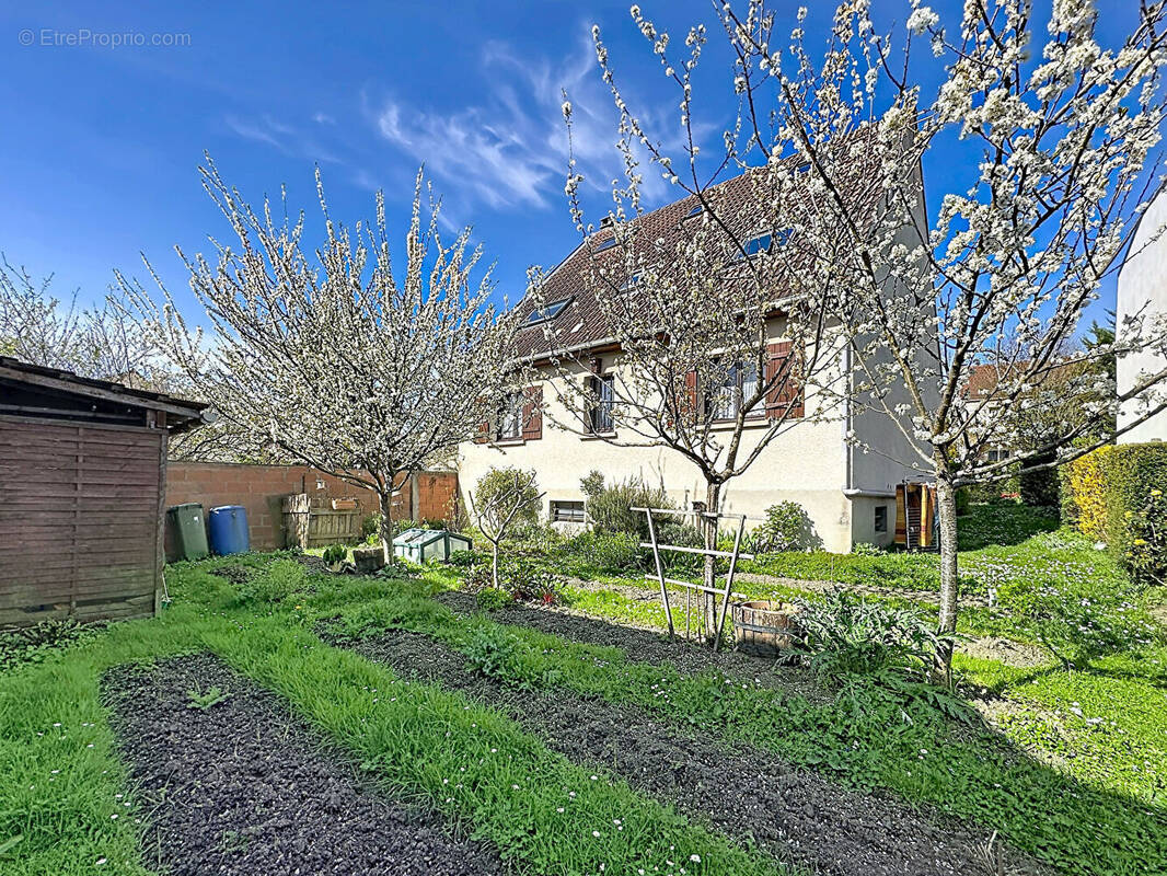 Maison à BONNEUIL-SUR-MARNE