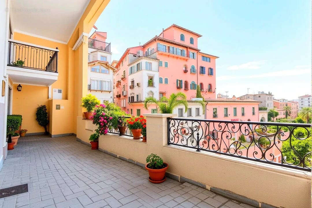 Appartement à COURBEVOIE