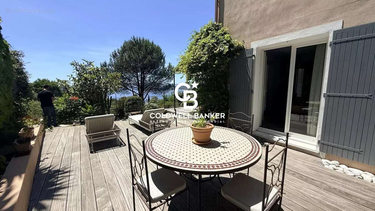 Maison à RAYOL-CANADEL-SUR-MER