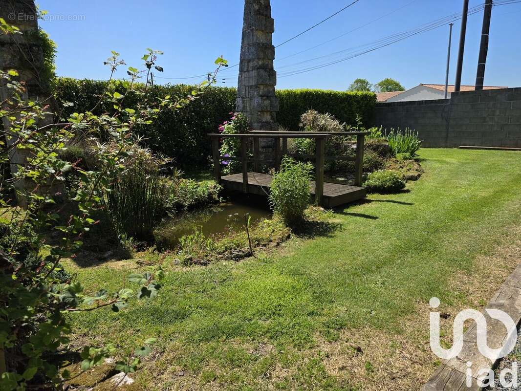 Photo 5 - Maison à NIEUL-LES-SAINTES