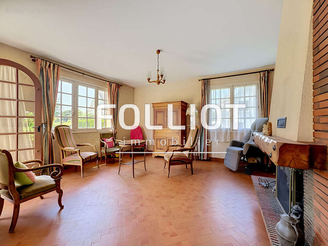 Fontaine-Étoupefour - Maison familiale de 5 chambres sur un magnifique terrain de 1 000 m² sans vis-à-vis - photo 16