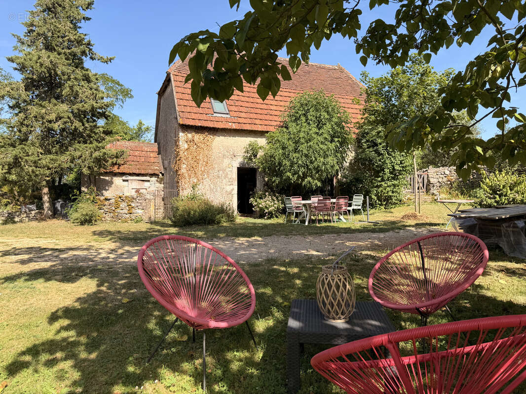 Maison à SAINT-CHELS
