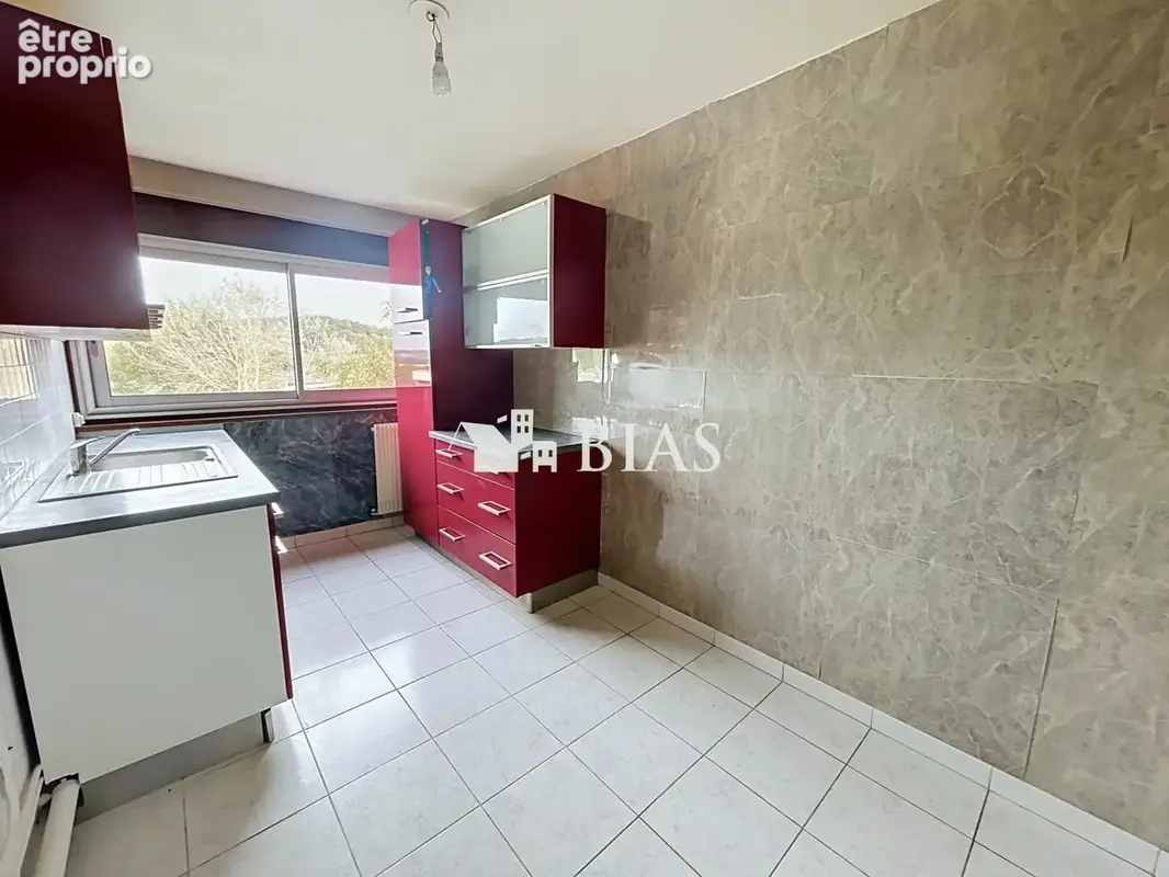 Appartement 4 pièces 84 m² à vendre à Deville-Les-Rouen (76250) - photo 4
