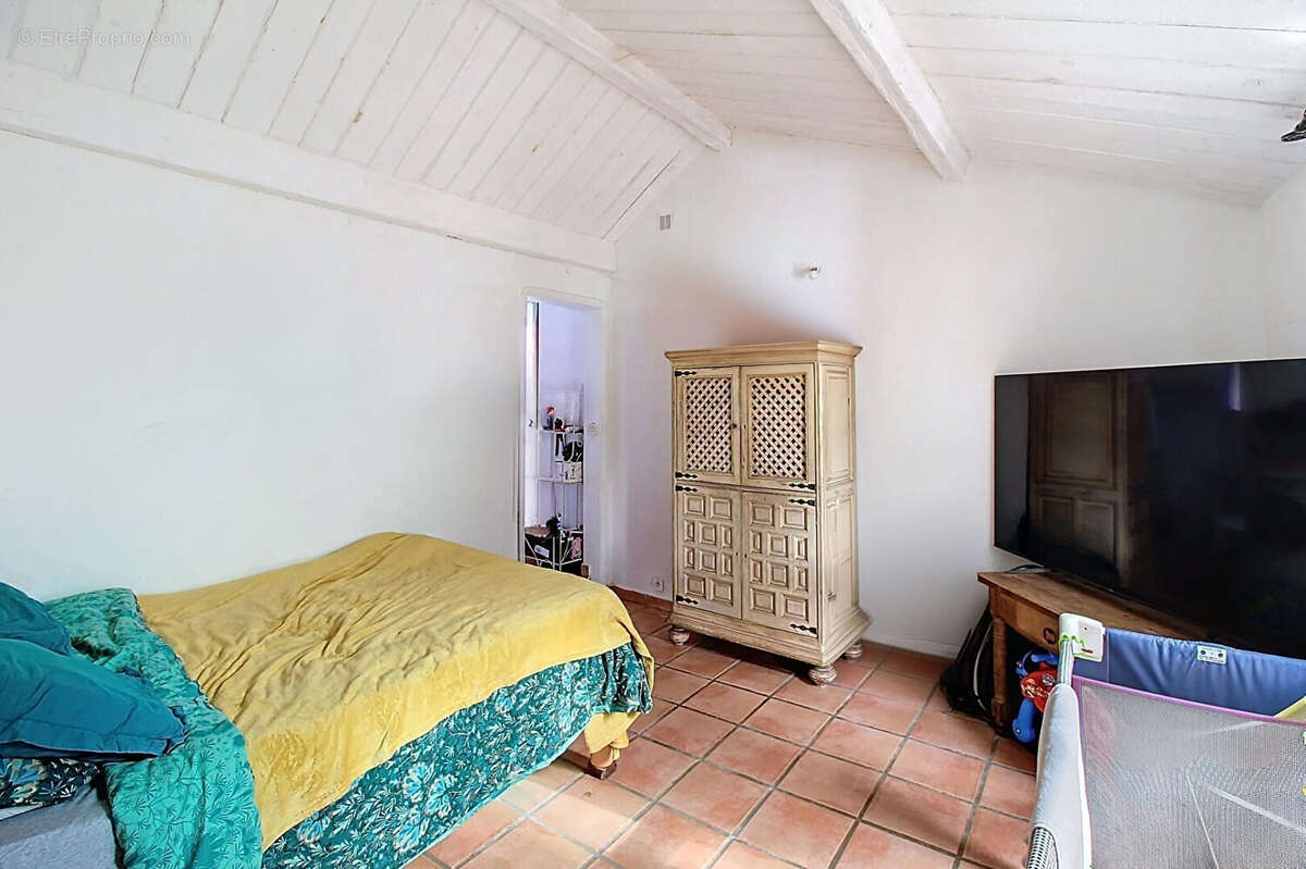 Maison à FIGANIERES